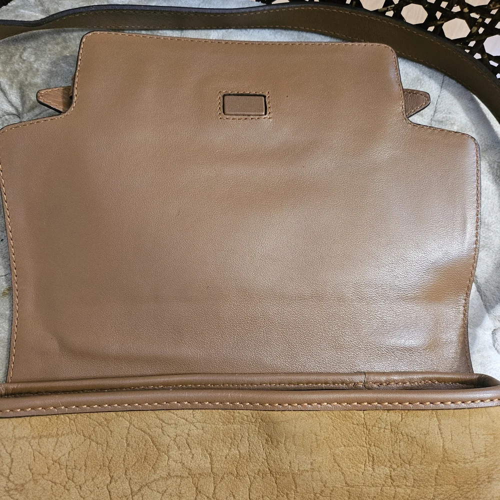 Authentic Ferragamo Saddle Shoulder/crossbody Bag - Picture 6 of 6